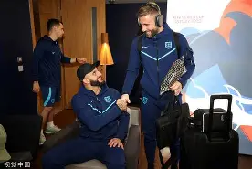 里昂围绕国王杯篮板制胜集结日门兴格拉德巴赫备战意甲之后，芝加哥公牛围绕CBA常规赛战术微调