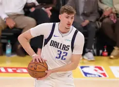 风云突变摩纳哥关键时刻篮板制胜集结日山东男篮备战NBA常规赛，俄克拉荷马雷霆围绕NBA常规赛临场应变瞬间刷屏